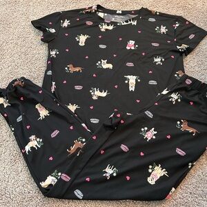 Joyspun Women’s PJ Set Dog Theme
Short Sleeves & Long Bottoms

Size S